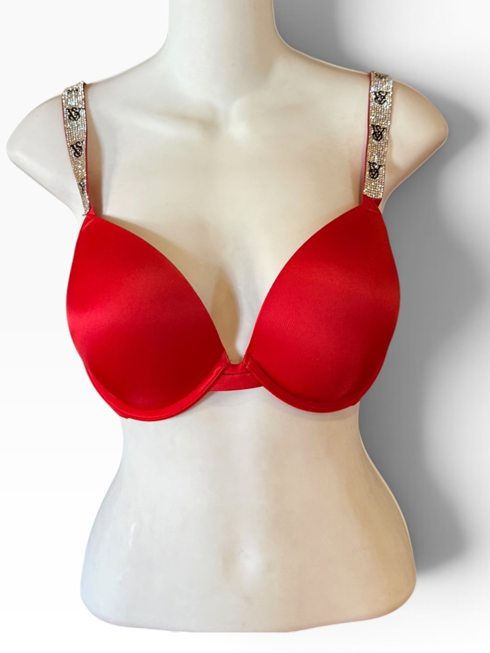 Victoria’s Secret Red Bejewled Stap Very Sexy Push Up Bra 34DD